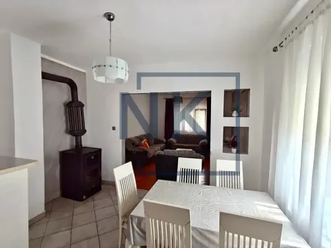 Izdavanje, dvosoban stan, 90m², Stari Aerodrom, Podgorica - image 4