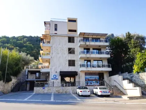 Izdavanje, jednosoban stan, 50m², Budva, Crna Gora