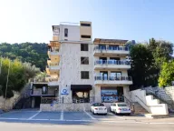 Izdavanje, jednosoban stan, 50m², Budva, Crna Gora - image 1