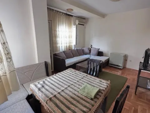 Izdavanje, dvosoban stan, 65m², Blok 9, Podgorica - image 3