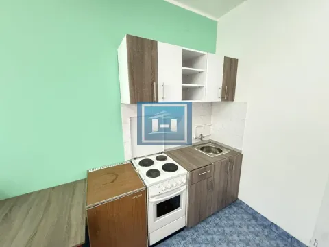 Rent, one bedroom apartment, 93m², Centar, Jagodina - image 11