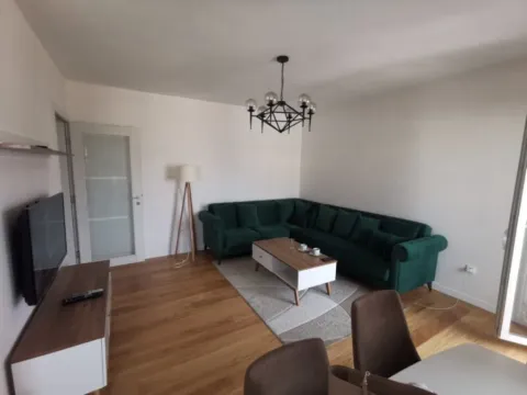 Izdavanje, dvosoban stan, 70m2, Central Point, Podgorica Izdavanje, dvosoban stan, 70m2, Central Point, Podgorica