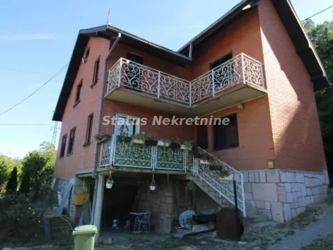 Prodaja, kuća, 198m², Sremska Kamenica, Petrovaradin