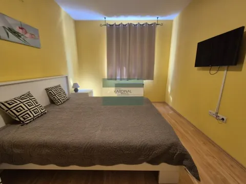Izdavanje, trosoban stan, 73m², Centar, Jagodina - image 18