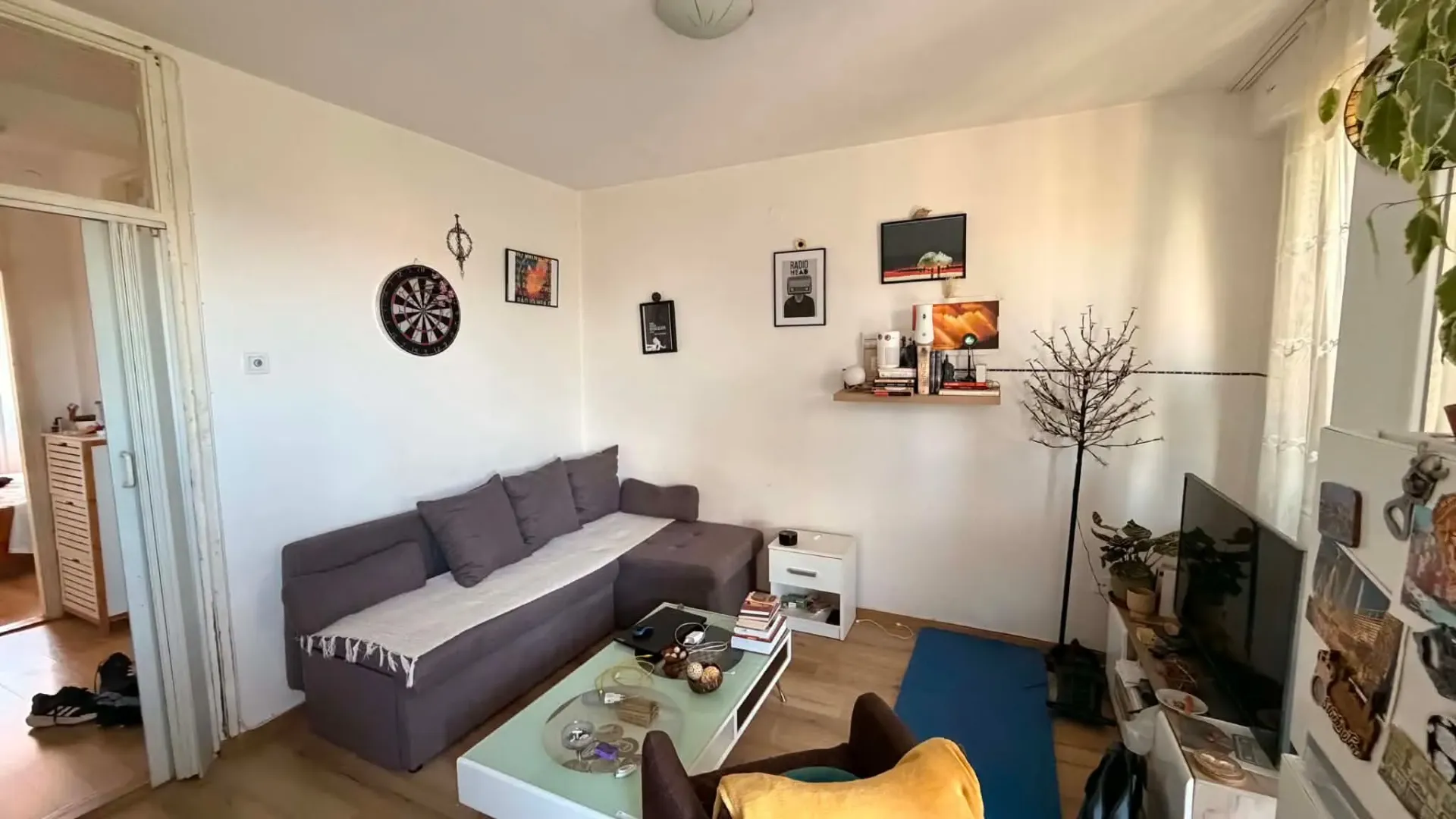 Izdavanje, jednosoban stan, 43m², Drač, Podgorica