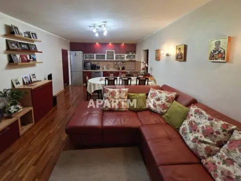 Prodaja, trosoban stan, 61m², Stari Merkator, Novi Beograd Sve Podlokacije - image 2