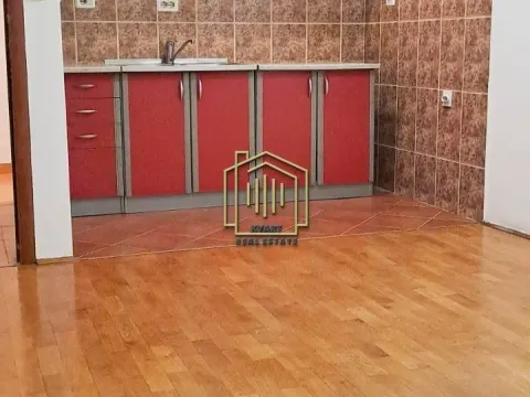 Prodaja, jednosoban stan, 45m², Stari Aerodrom, Podgorica - image 3