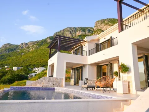Kuća in Sveti Stefan