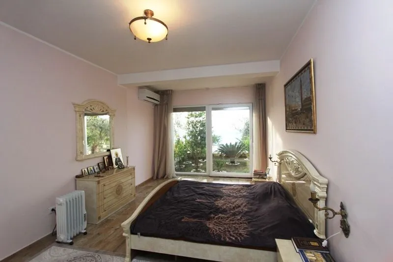 Sale, house, 278m², Utjeha, Bar