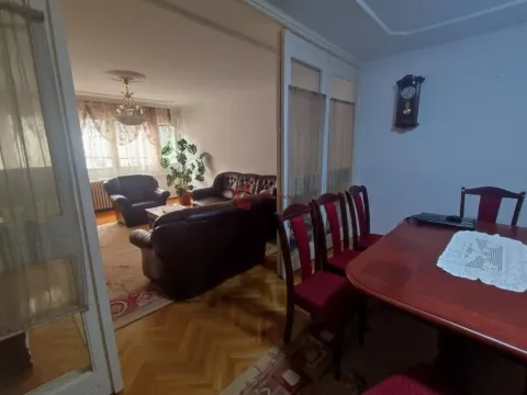 Prodaja, trosoban stan, 98m², Centar, Subotica - image 2