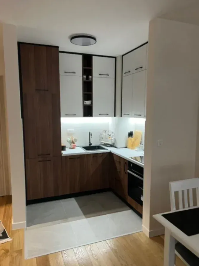 Izdavanje, jednosoban stan, 42m2, Central Point, Podgorica