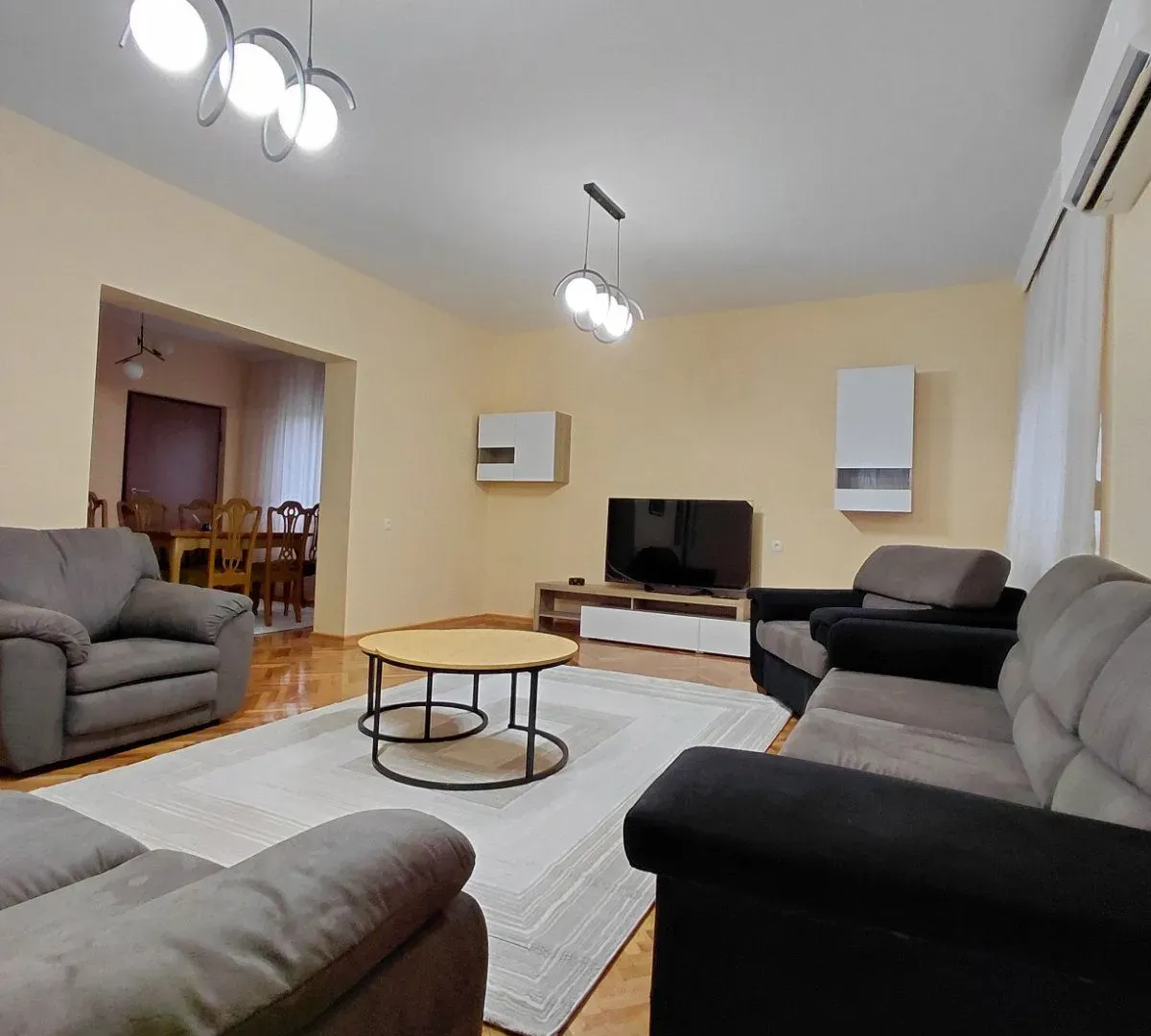 Rent, house, 200m², Gornja Gorica, Podgorica
