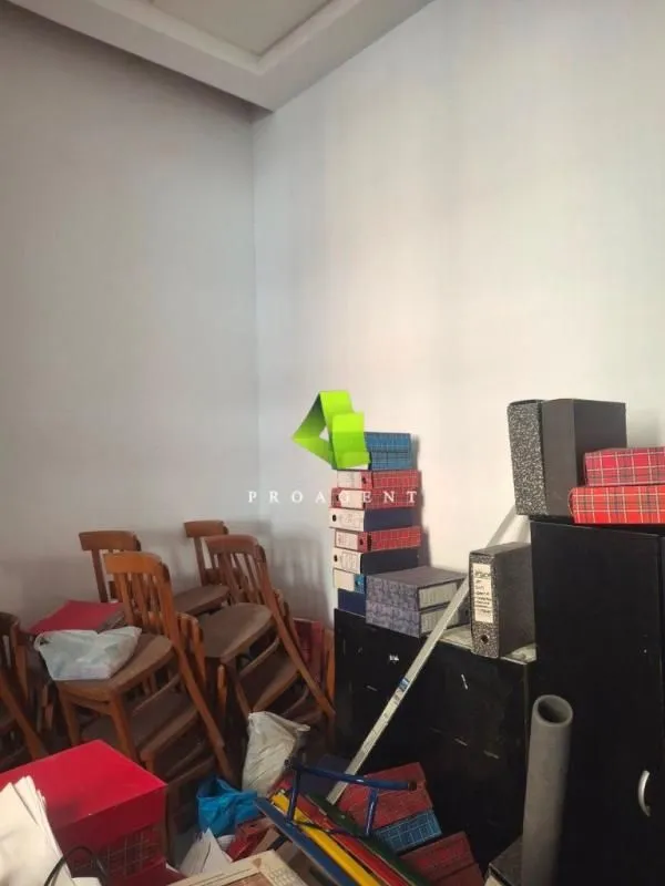 Rent, office space, 47m², Medijana, Niš