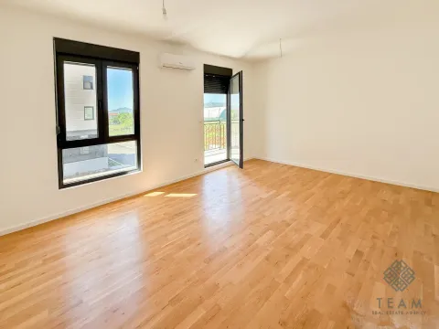 Prodaja, dvosoban stan, 64m², Tološi, Podgorica - image 3
