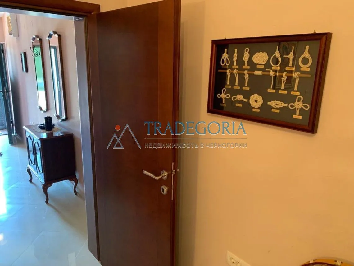 Prodaja, jednosoban stan, 50m², Sveti Stefan, Budva
