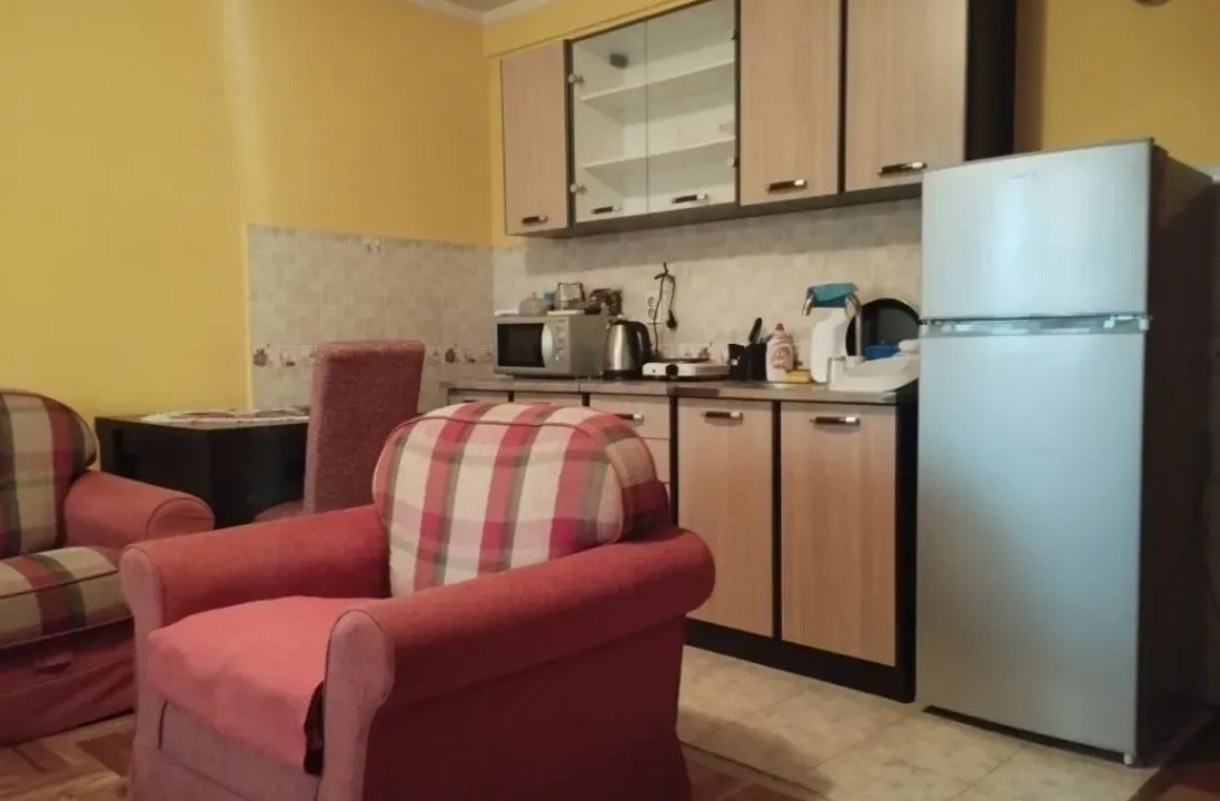 Izdavanje, garsonjera, 40m², Stari Aerodrom, Podgorica