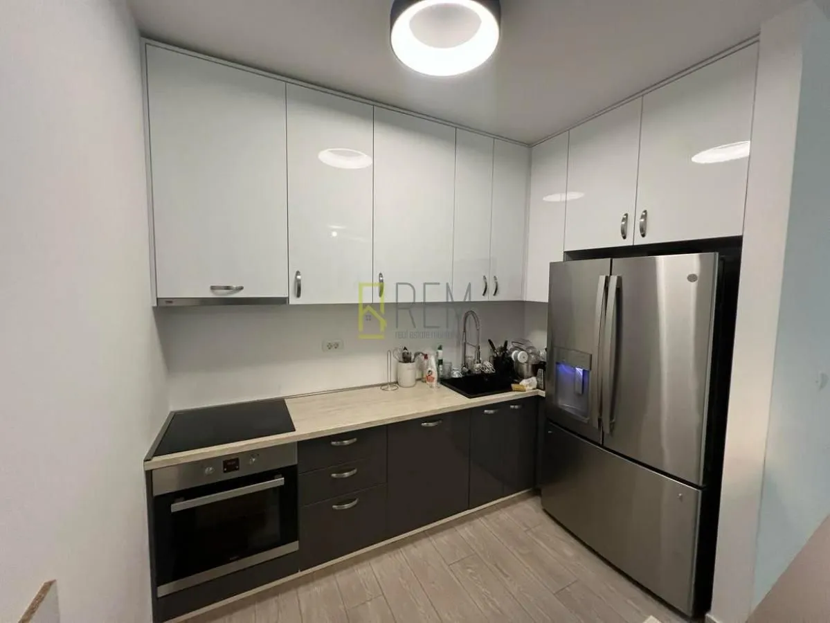 Sale, two bedroom apartment, 90m², Bečići, Budva
