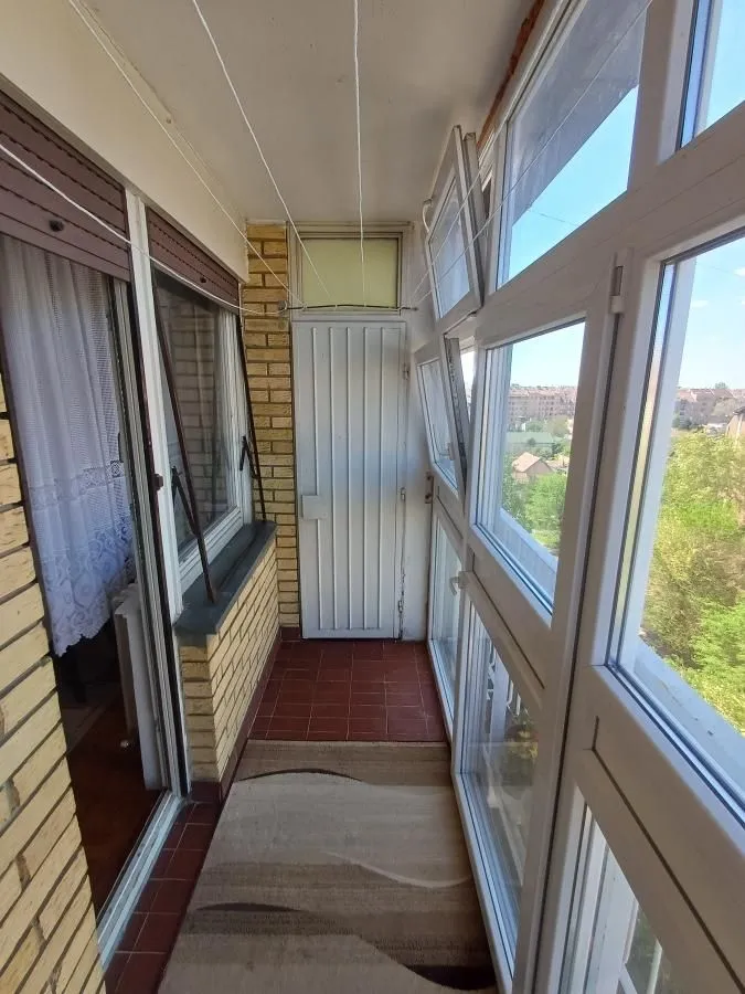 Prodaja, trosoban stan, 65m², Sajmište, Novi Sad