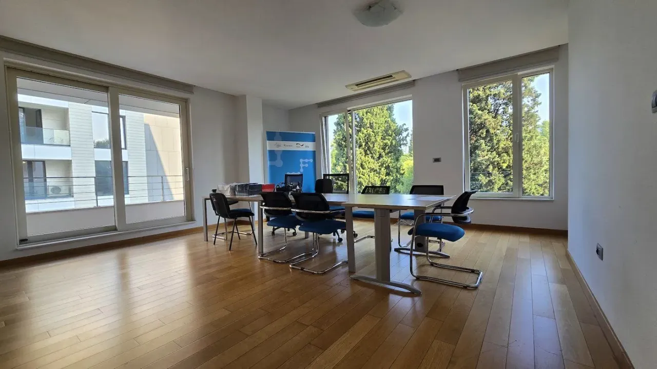 Prodaja, stan, 114m², Centar, Podgorica