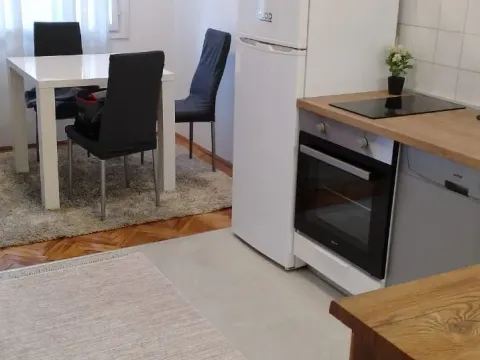 Izdavanje, jednosoban stan, 46m², Podgorica, Crna Gora - image 6