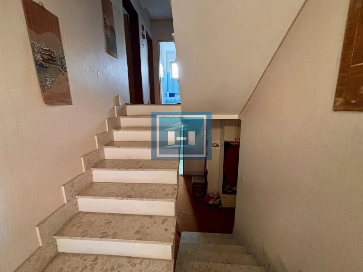 Prodaja, kuća, 300m², Budžino brdo, Jagodina