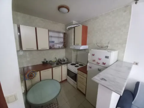 Rent, one bedroom apartment, 33m², Blok 9, Podgorica - image 3