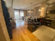 Izdavanje, trosoban stan, 95m², Savski Venac, Beograd - image 13