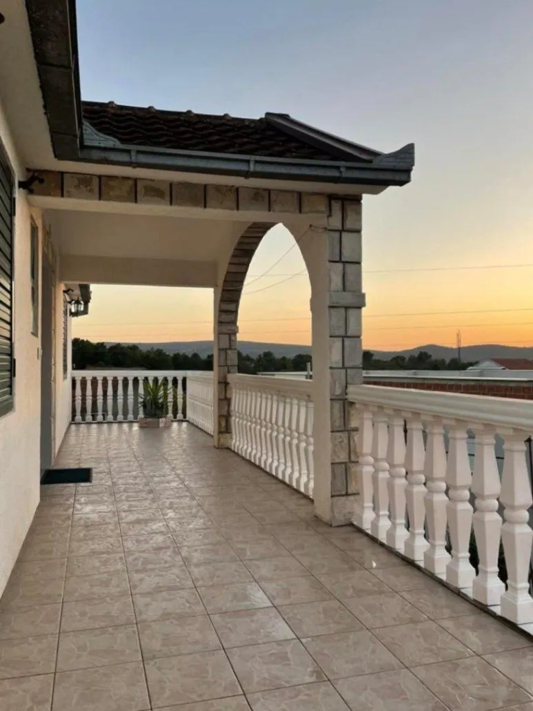 Rent, three bedroom apartment, 100m², Mrčevac, Tivat