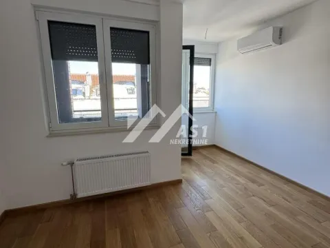 Rent, apartment, 33m², Bulevar Oslobodjenja, Novi Sad Sve Podlokacije - image 2