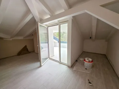 Prodaja, garsonjera, 43m², Bečići, Budva - image 1