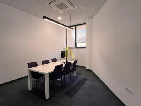 Rent, office space, 452m², Bulevar Oslobodjenja, Novi Sad Sve Podlokacije - image 5