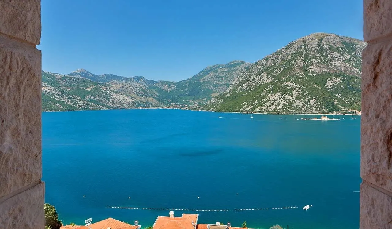 Sale, house, 235m², Kostanjica, Kotor