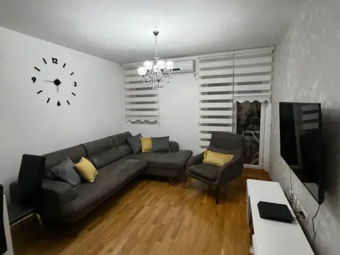 Stan in Stari Aerodrom