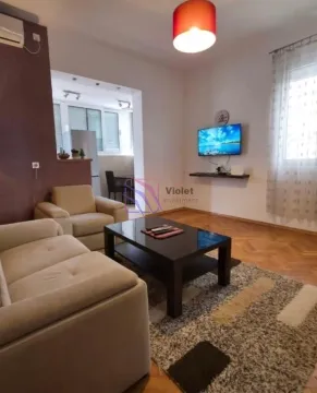 Izdavanje, dvosoban stan, 73m², Centar, Podgorica - image 1