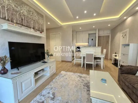 Rent, two bedroom apartment, 54m², Savski Venac, Beograd - image 3