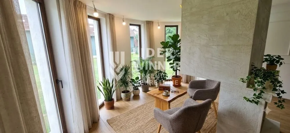 Sale, house, 250m², Surčin, Beograd