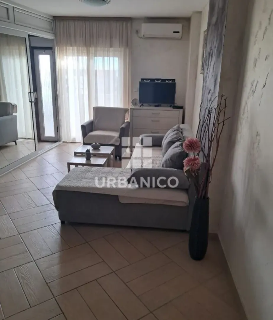 Rent, one bedroom apartment, 40m², Babin Do, Budva