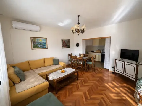 Rent, house, 80m², Ćurilac, Danilovgrad - image 2