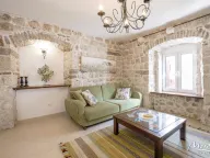 Sale, three bedroom apartment, 80m², Prčanj, Kotor - image 12