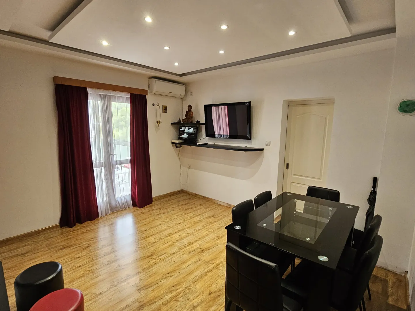 Rent, two bedroom apartment, 125m², Radanovići, Kotor
