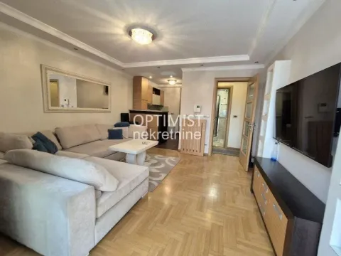 Izdavanje, dvosoban stan, 44m², Vračar Hram, Vračar Sve Podlokacije - image 3