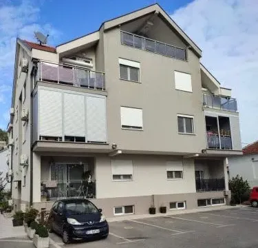 Stan in Dalmatinska ulica