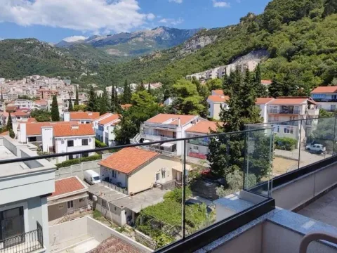 Rent, one bedroom apartment, 55m², Podkošljun, Budva - image 2