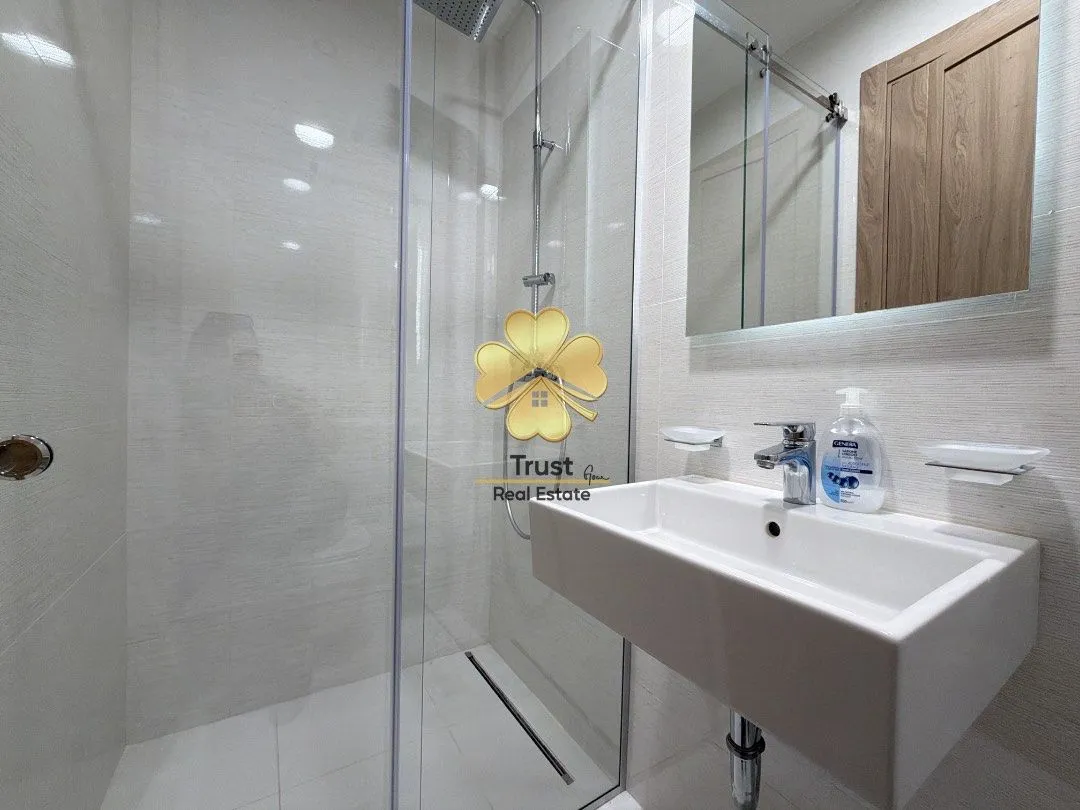 Izdavanje, dvosoban stan, 70m², Master Kvart, Podgorica