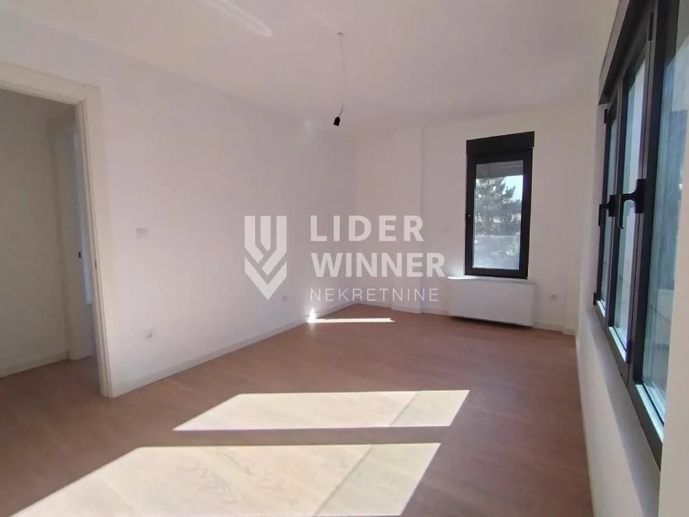 Sale, three bedroom apartment, 78m², Autokomanda, Voždovac Sve Podlokacije