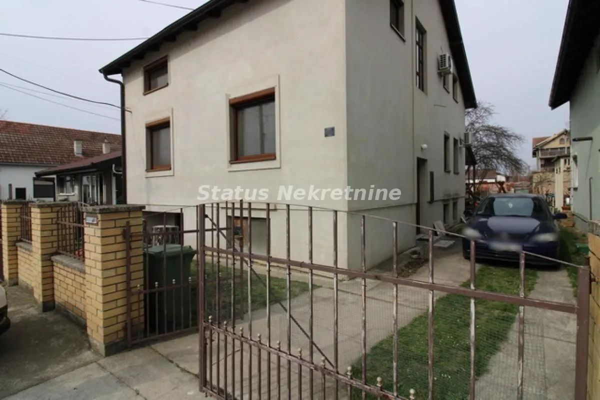 Prodaja, kuća, 230m², Adice, Novi Sad Sve Podlokacije