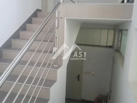 Rent, office space, 750m², Veternik, Novi Sad Sve Podlokacije - image 9