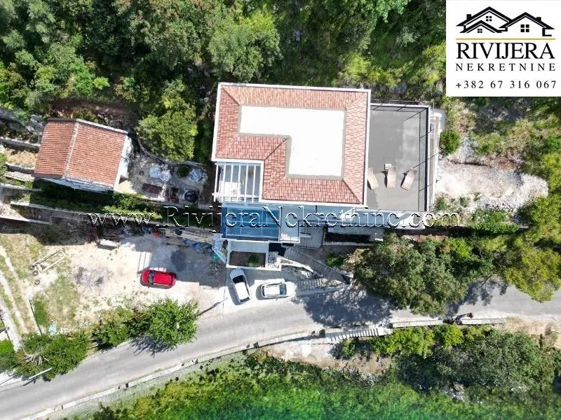 Prodaja, kuća, 400m², Stoliv, Kotor