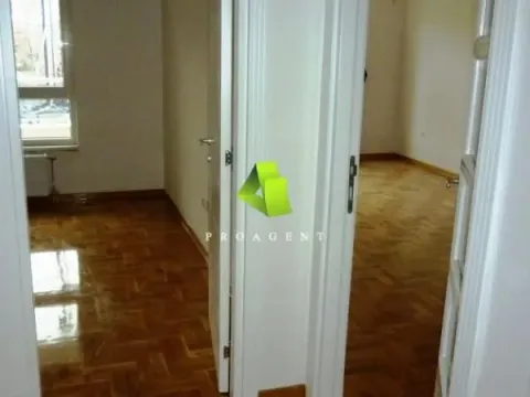 Izdavanje, jednosoban stan, 54m², Palilula, Niš - image 8