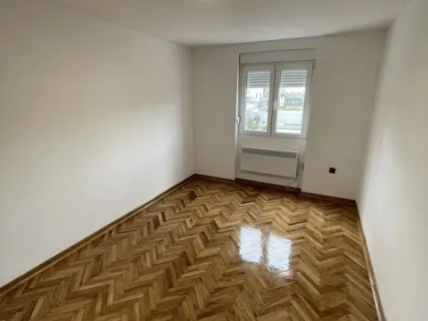 Prodaja, dvosoban stan, 49m², Adamovićevo Naselje, Novi Sad Sve Podlokacije - image 3